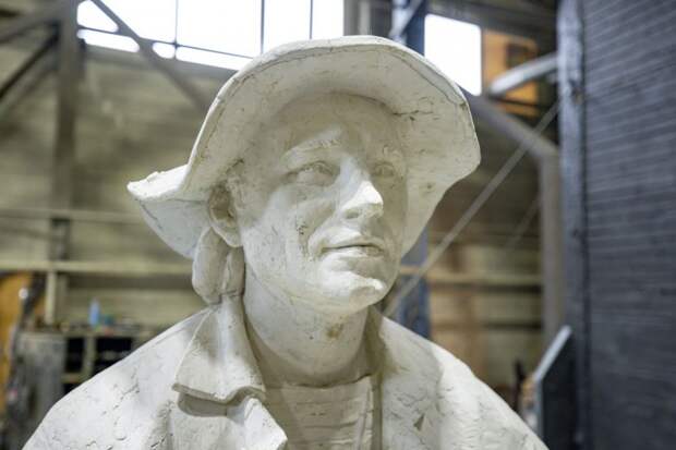 Стало известно, за чей счет установят памятник Балабанову в Екатеринбурге