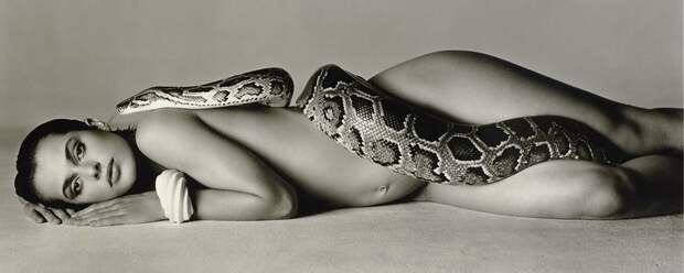 девушки со змеями: Настасья Кински. фото