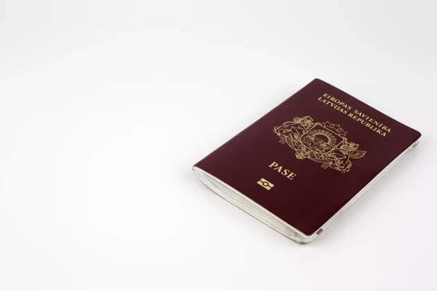 ERR: больница в Даугавпилсе уволила 49 граждан России и Белоруссии