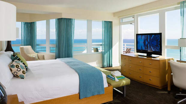 спальня с видом на море