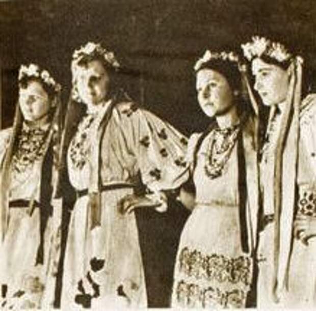 Украинское кабаре для немецких солдат 1942 год (4)