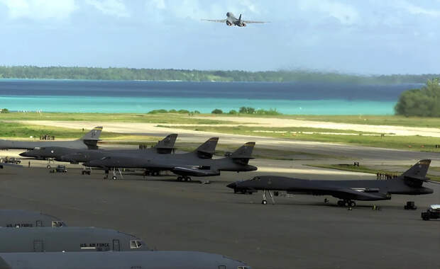 Британия приостановила передачу Маврикию архипелага Чагос с военной базой