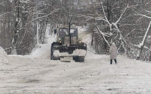 К расчистке снега в Рязанском округе привлечено около 50 машин