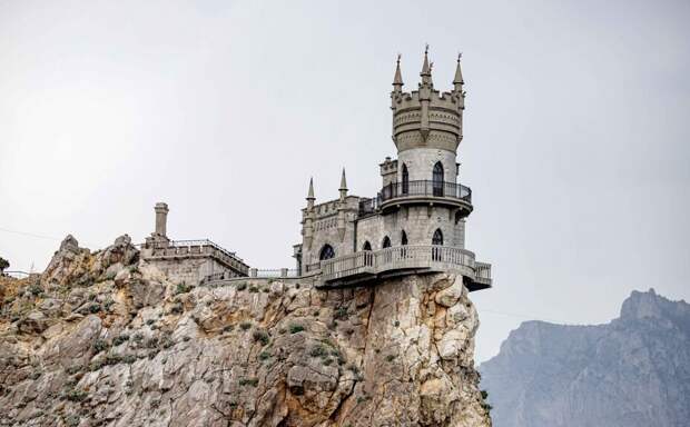 В парламенте Крыма доказали, что полуостров был незаконно передан Украинской ССР в 1954 году и должен быть российской территорией.-3