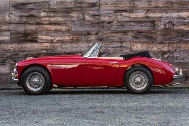 Британский родстер Austin-Healey 100 и Austin-Healey 3000