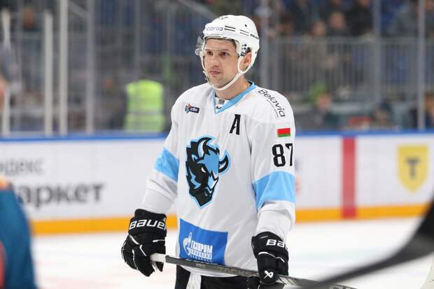 Шипачёв стал первым хоккеистом, сыгравшим 1100 матчей в КХЛ