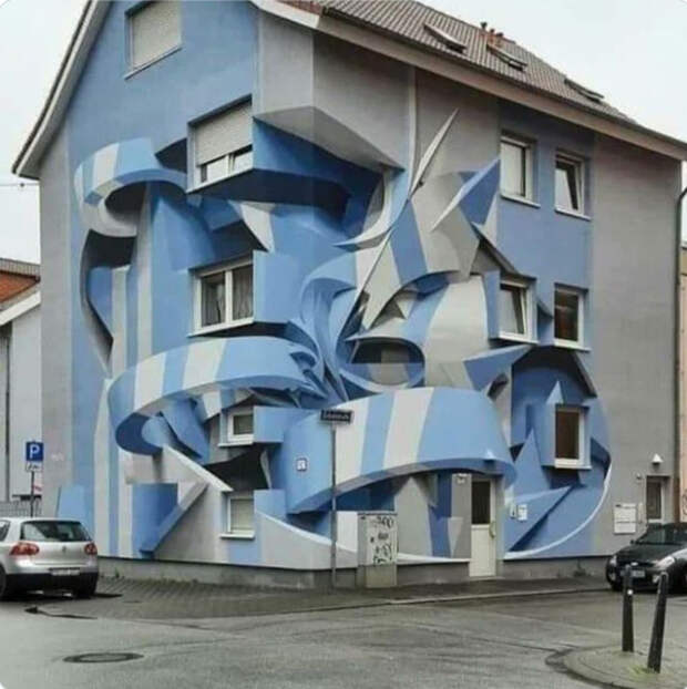 Здание в Германии. Прекрасная иллюзия.