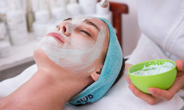 6 классных масок для лица, которые заменят процедуры в салоне: список косметолога