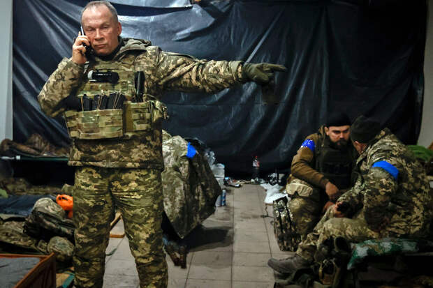 Главком ВСУ Сырский приехал под Константиновку в ДНР