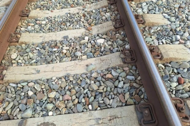 В ФРГ из-за падения контактного провода на поезд пострадали пассажиры