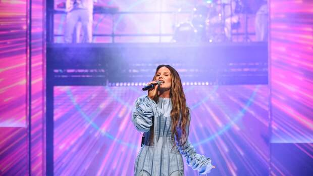 «Выбора нет»: Ева Власова потеряла голос перед концертом