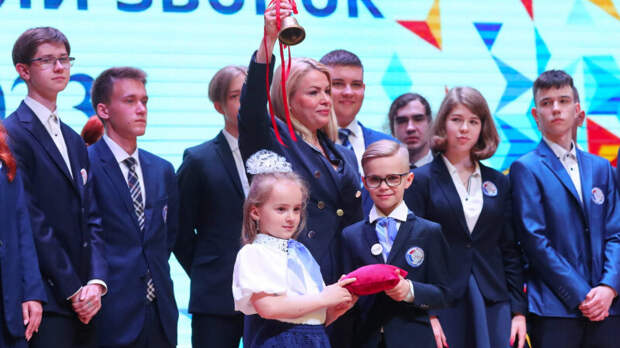 Когда прозвенит последний звонок в российских школах в 2026 году