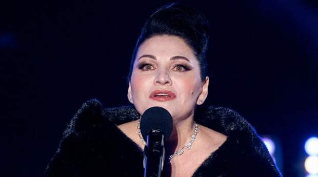 В Волгограде прошел заключительный концерт тура Хиблы Герзмавы и Олега Аккуратова