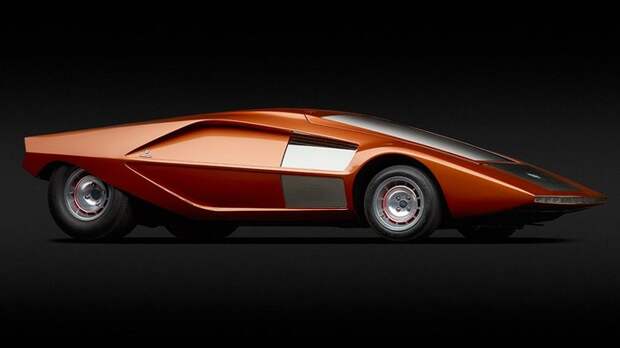Автомобиль Lancia (Bertone) Stratos HF Zero.