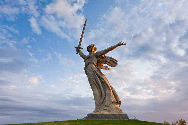 В честь Дня России в Волгограде и области будет сокращенная рабочая неделя