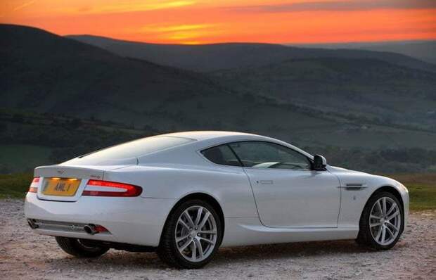 До свиданья, мистер Бонд: Aston Martin DB9 снимают с производства