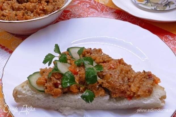 Очень вкусно с теплым хлебом или макаронами. Очень вкусно с теплым хлебом или макаронами.