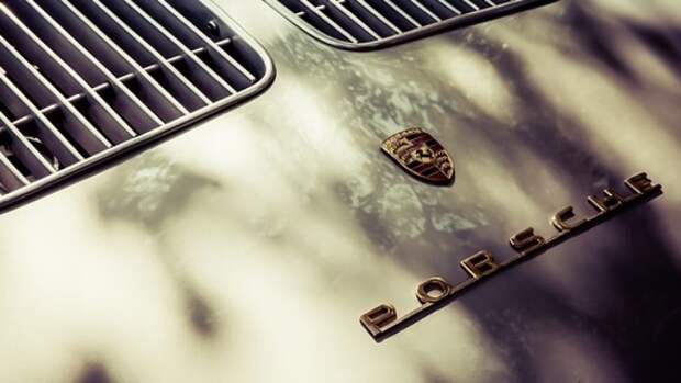 Компания Porsche планирует запустить предприятие для разработки аккумуляторов