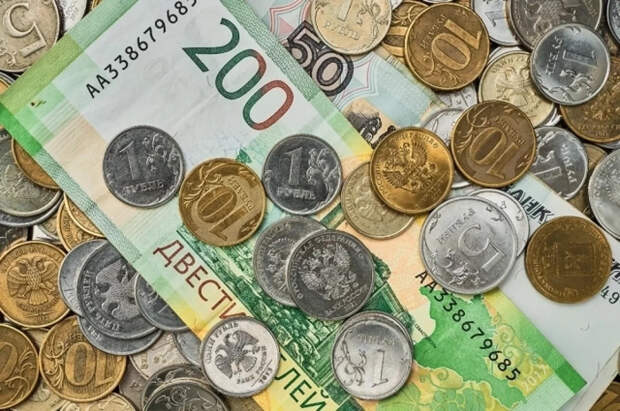 В России реальные зарплаты выросли на 6,1% в октябре