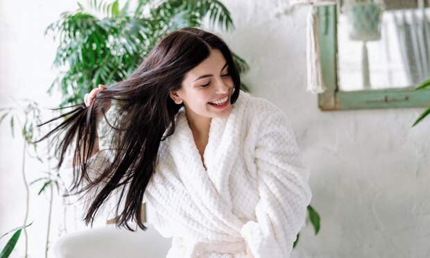 Пучок канцерогенов: в волосах для наращивания нашли токсины, вызывающие рак и бесплодие