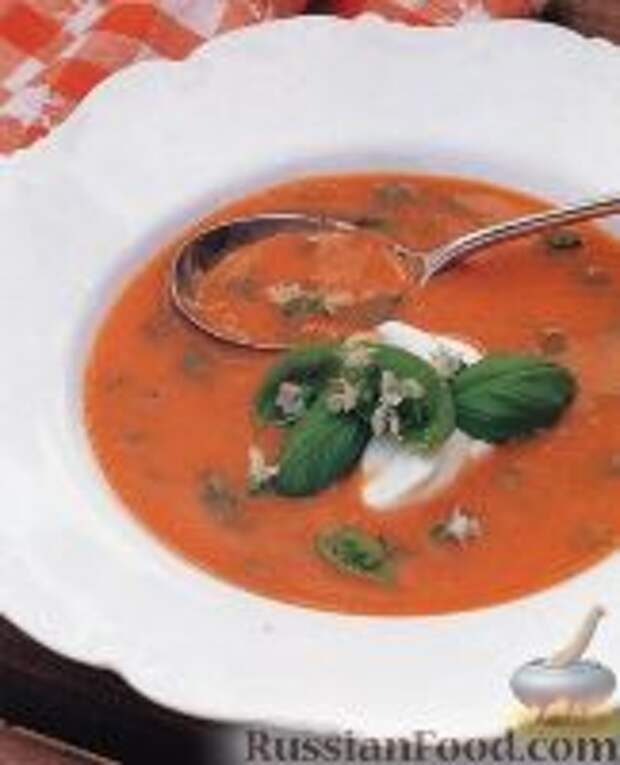 Фото к рецепту: Томатный суп с базиликом