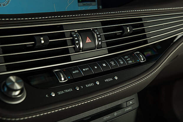 Новый флагман Lexus оснастили битурбо «шестеркой» lexus, lexus ls, авто