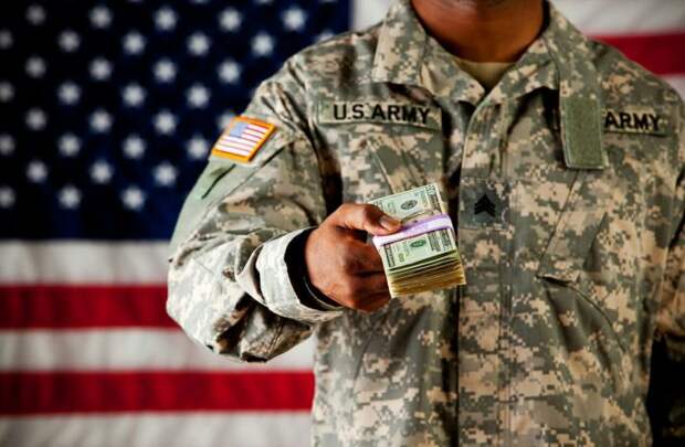 Сколько платят военным в разных странах?