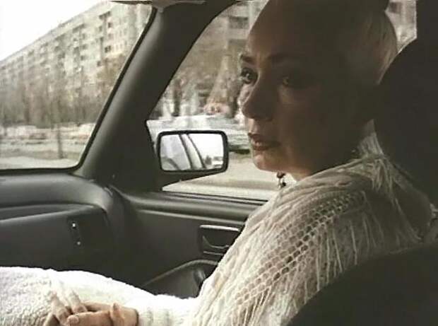 Кадр из к/ф «Хочу в Америку» 1993 г.