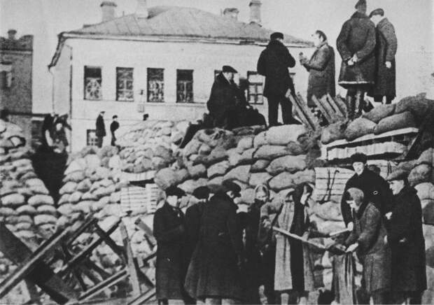 nikogda-ne-sdavatsya-moskovskaya-panika-1516-oktyabrya-1941-goda-11