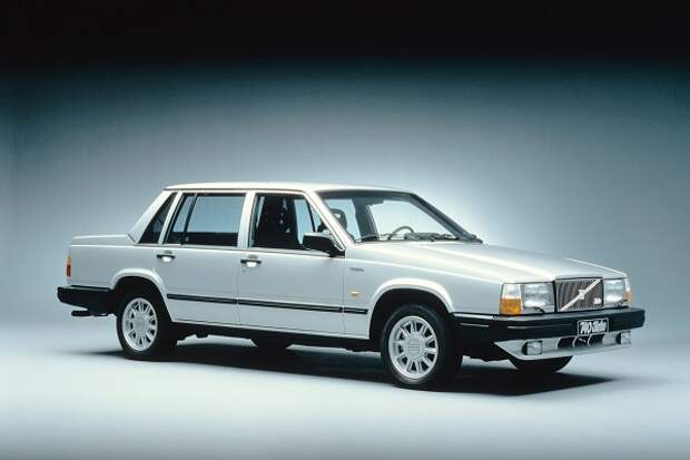 Volvo 740: Самый безопасный автомобиль своего времени (ВИДЕО) 