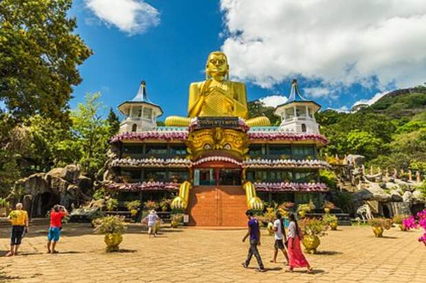 На Шри‑Ланке россиян встречают тепло — тревел‑блогерша о вывесках и русских меню