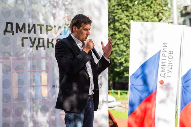 Дмитрий Гудков уехал из страны, теперь несистемной оппозиции совсем конец