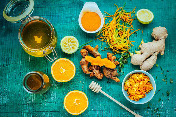 Вкуснейший handmade сироп, повышающий иммунитет из меда имбиря и куркумы Вкуснейший handmade сироп, повышающий иммунитет из меда имбиря и куркумы