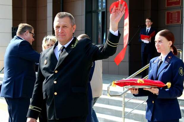 Свердловский районный суд сменил адрес