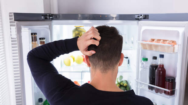 Врач Атаманова объяснила, почему вечером очень хочется есть