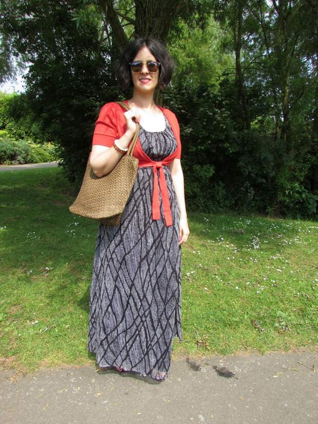 How to style a maxi dress How to style a maxi dress