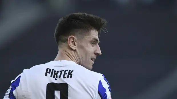 «Фиорентина» объявила о трансфере нападающего Пентека