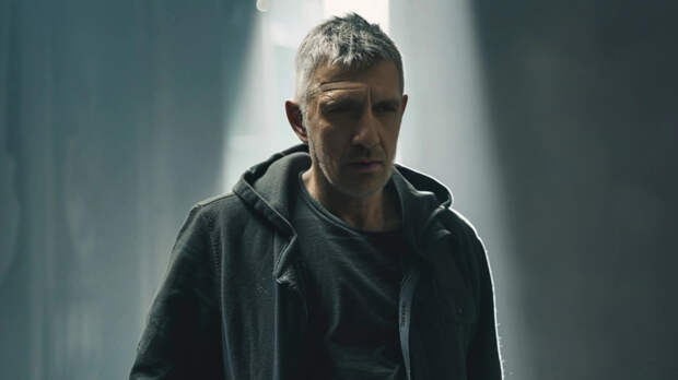 Актёр Смольянинов* объявлен в международный розыск, его имущество под арестом