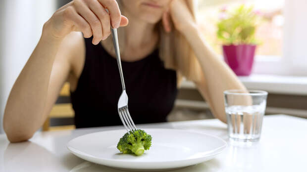 Психолог Наринская рассказала о причинах развития пищевых расстройств