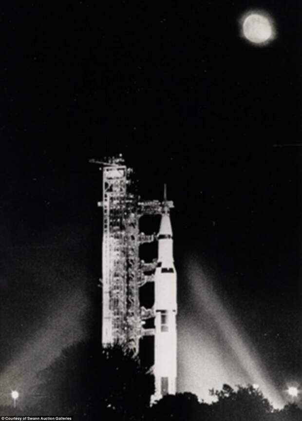 Ракета "Сатурн-5" с кораблем "Аполлон-12" Apollo, gemini, nasa, Программа Меркурий, космические запуски, космические миссии, космос, фотоархив