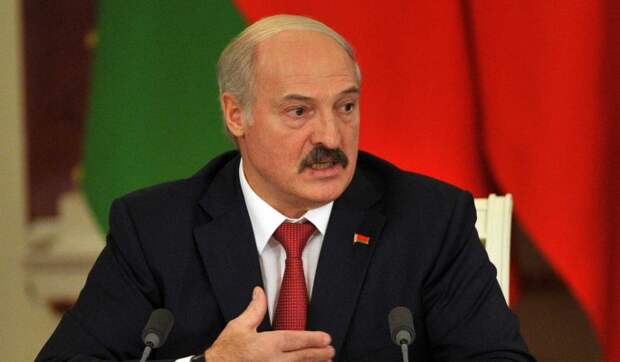 Сыновья настаивают на уходе страдающего от панических атак Лукашенко – анонимный телеграм-канал