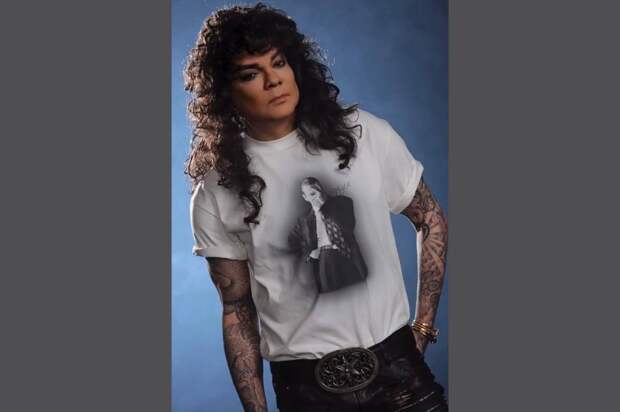 «Вернули в прайм-эру»: Киркоров примерил образ рок-звезды в рваных кожаных брюках