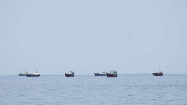 Глава TotalEnergies: зависимость от Ормуза можно снизить благодаря трубопроводам