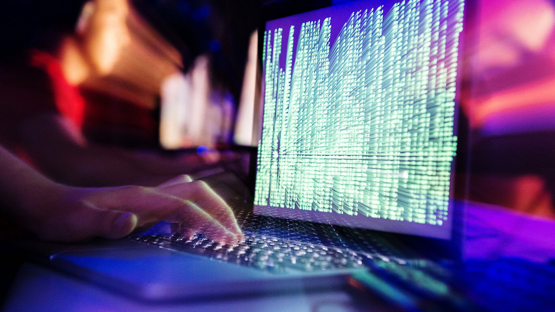 Власти США нашли около сотни жертв программы-вымогателя DarkSide 