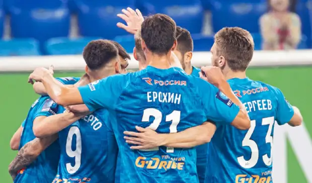 Сергеев поздравил болельщиков «Зенита» с чемпионством