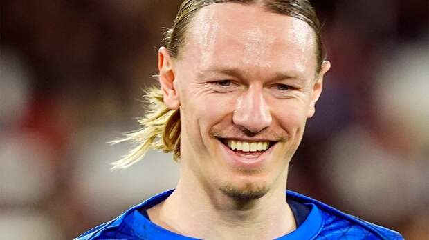 Сафонов оформил «сухарь», «ПСЖ» разгромил «Мец» и стал лидером Лиги 1