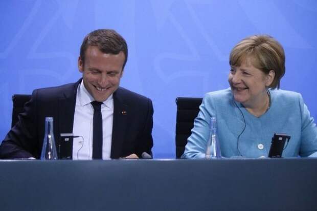 Меркель и Макрон затягивают удавку на шее Порошенко