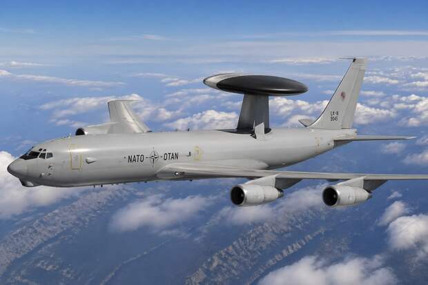 Самолет-разведчик США приблизился к границе России