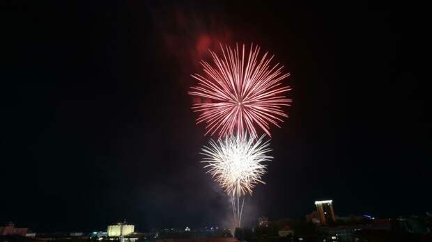 В Томске могут запретить салюты в местах массовых гуляний на Новый год