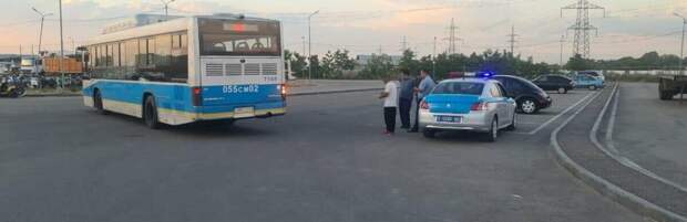 В Алматы маршрутным автобусом управлял водитель с поддельными правами